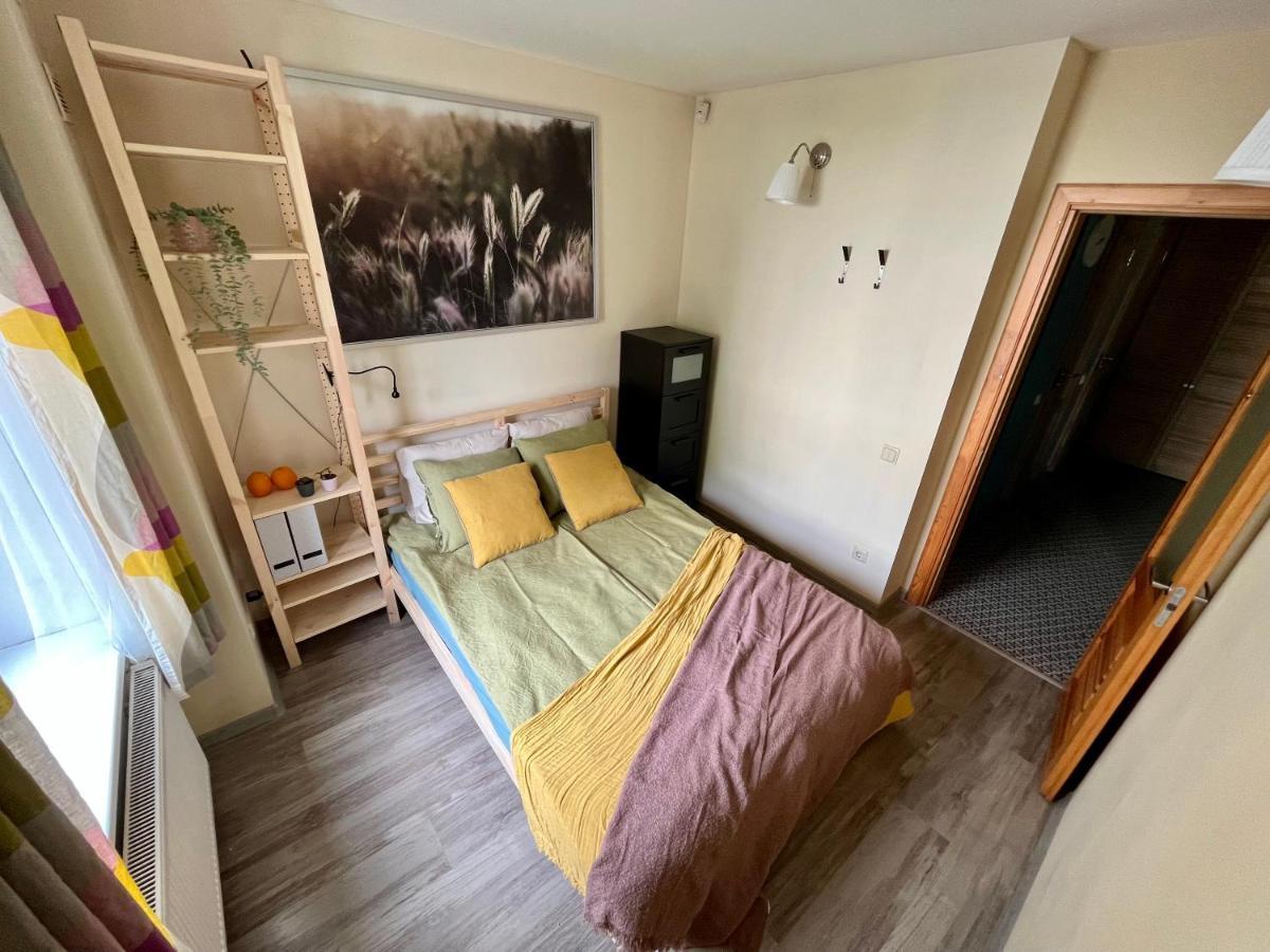 Cozy Vibes Like Home It Is Quiet Apartment With Three Bedrooms Riga Dış mekan fotoğraf